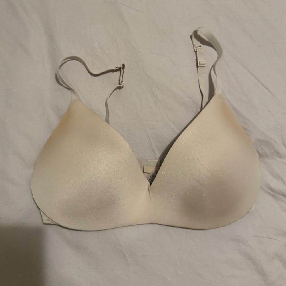 SKIMS Cream Bra